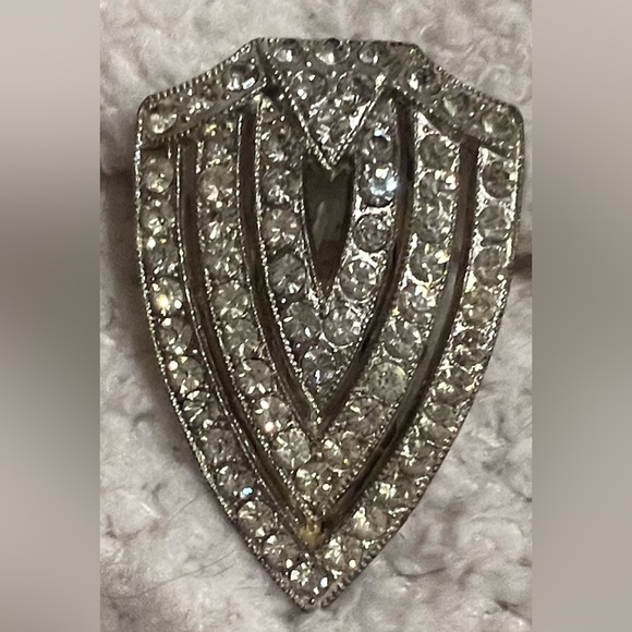 Art Deco Vintage sparkly Rhinestone Dress/Fur Clip Brooch Flapper; signed GOODY - Picture 3 of 4